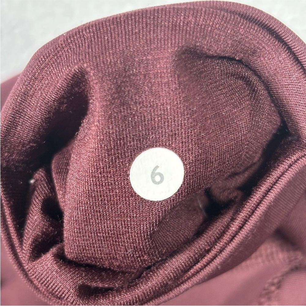 Lululemon Drop It Like It’s Hot Leggings Women’s 6 Burgundy Athlesure Workout - Picture 8 of 10
